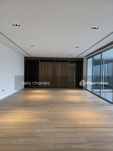 Condominium for Sale: D10, 258462