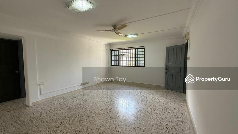 Prop-GPT: HDB Flat: D20 Ang Mo Kio 472 Ang Mo Kio Avenue 10