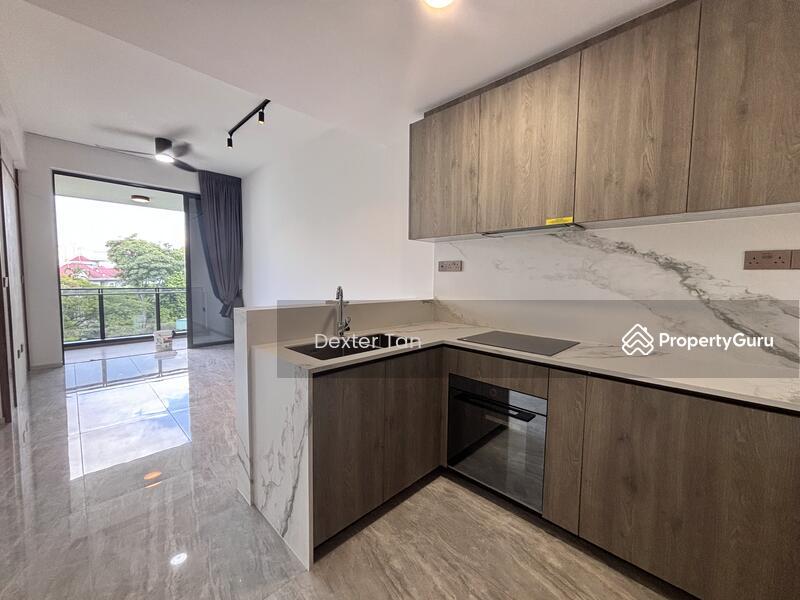 Prop-GPT: Condominium: D10  Leedon Green