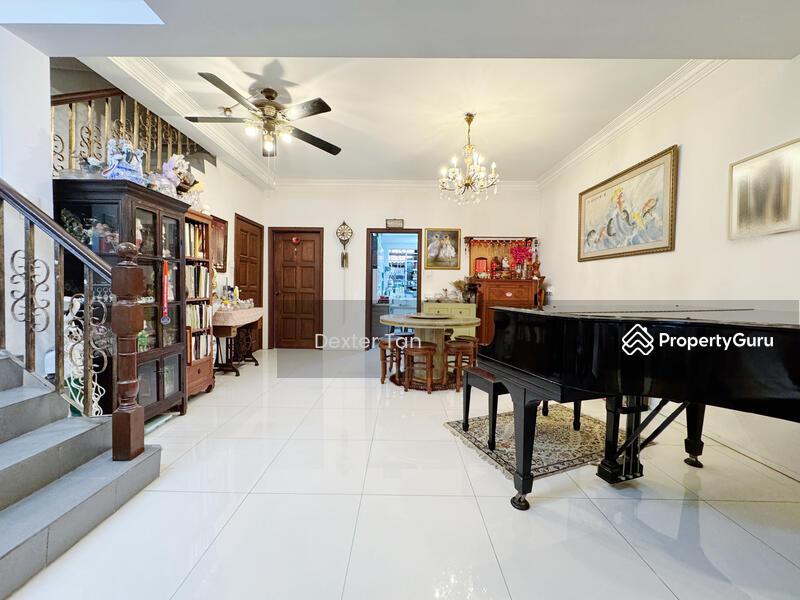 Prop-GPT: Terrace: D15  D15 Joo Chiat Freehold Terrace along Carpmael Road