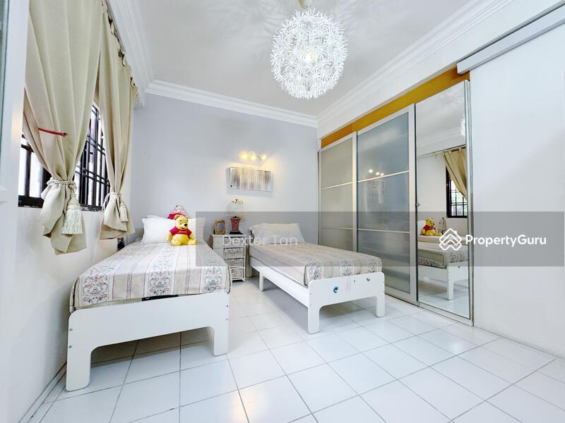 Terrace for Sale: D15, 429969