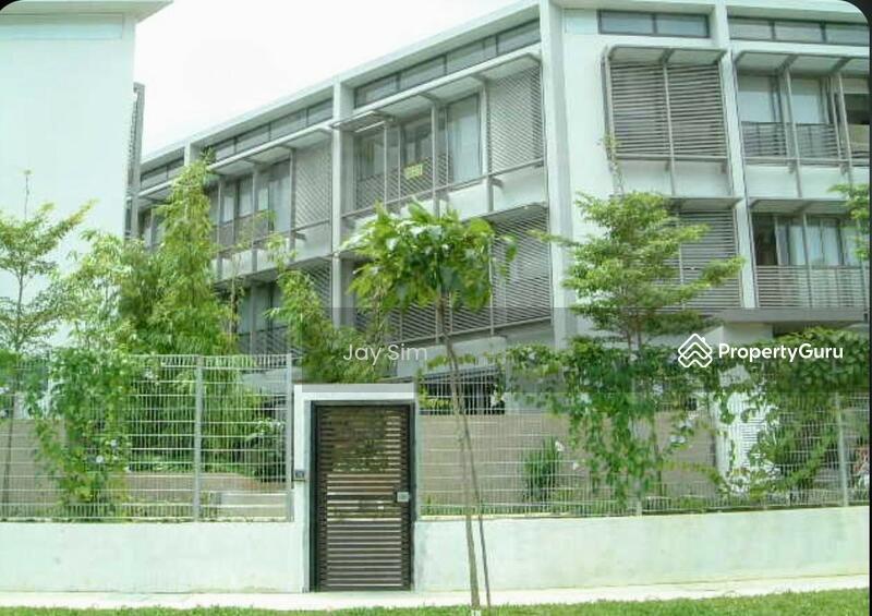 Prop-GPT: Condominium - Cluster House: D10 Holland The Teneriffe