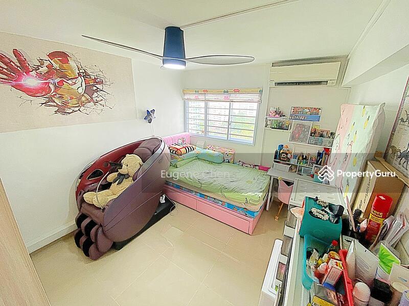 HDB Flat for Sale, 211 Boon Lay Place, SGD 428,888 | 99-year lease