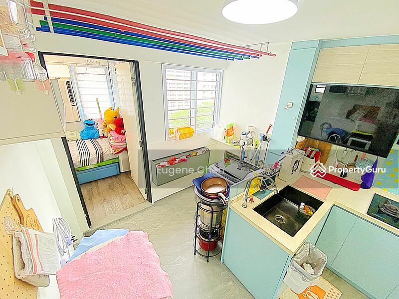 HDB Flat for Sale, 211 Boon Lay Place, SGD 428,888 | 99-year lease