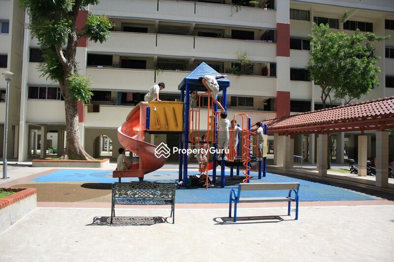 HDB Flat for Sale, 128 Yishun Street 11, SGD 468,000 | 99-year lease