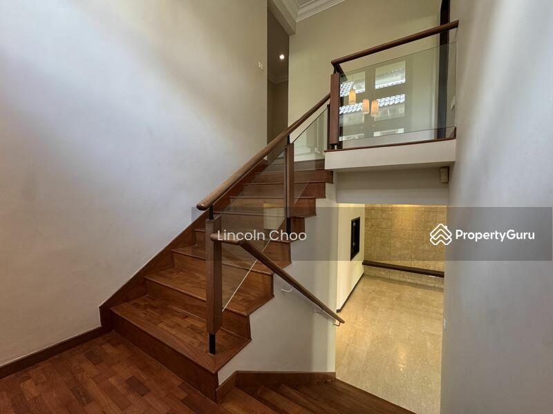Semi-Detached for Sale: D11, 289256