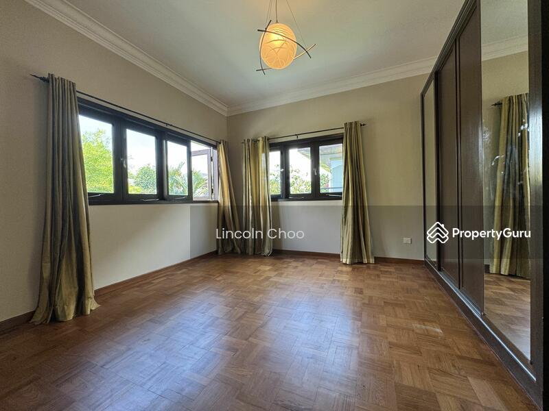 Semi-Detached for Sale: D11, 289256
