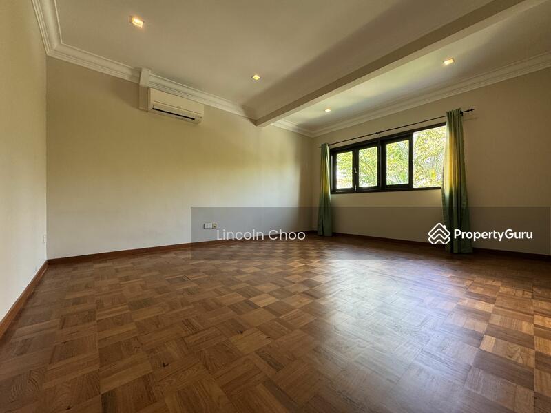 Semi-Detached for Sale: D11, 289256