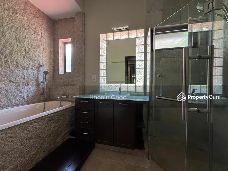 Semi-Detached for Sale: D11, 289256