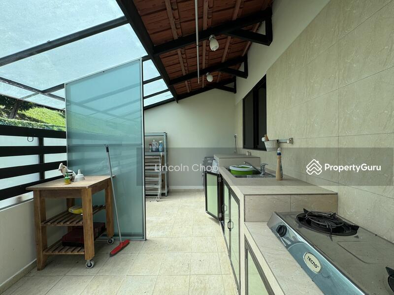 Semi-Detached for Sale: D11, 289256