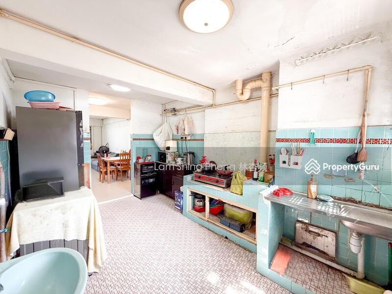 HDB Flat for Sale: D12, 330068