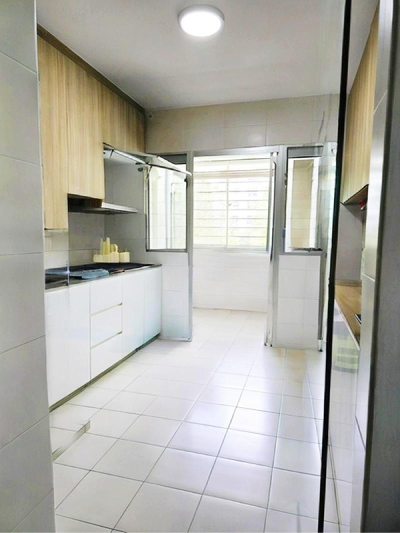 HDB Apartment for Sale, 505C Yishun Street 51 HDB Apartment For Sale, $699,997, 3 Bed 2 Bath 1,216 sqft $576.00 psf, SGD 699,997 | 99-year Leasehold