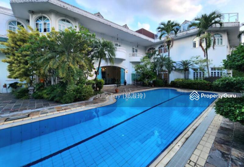Prop-GPT: Bungalow - Good Class: D10  7 mins to Botanic Gardens & Orchard RdMajestic GCB with grand design. Rare, attractive deal