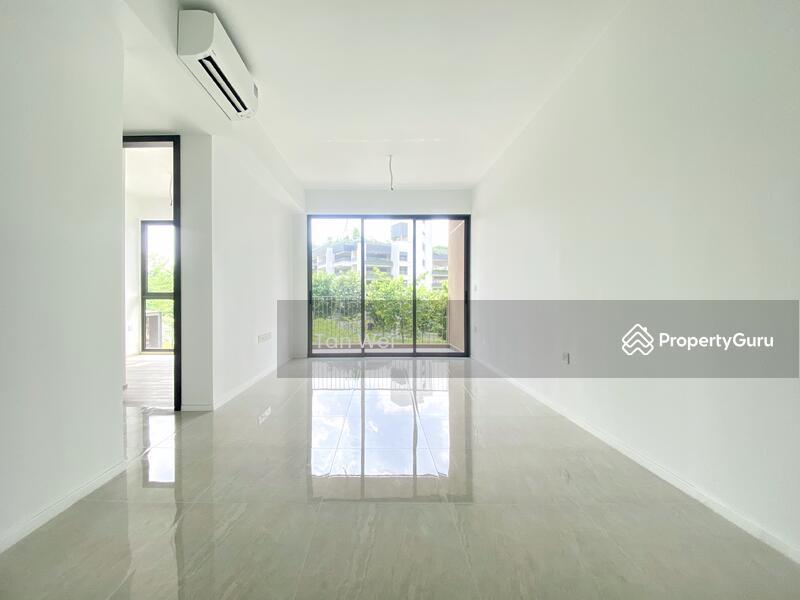 Prop-GPT: Condominium: D27 Yishun The Watergardens at Canberra