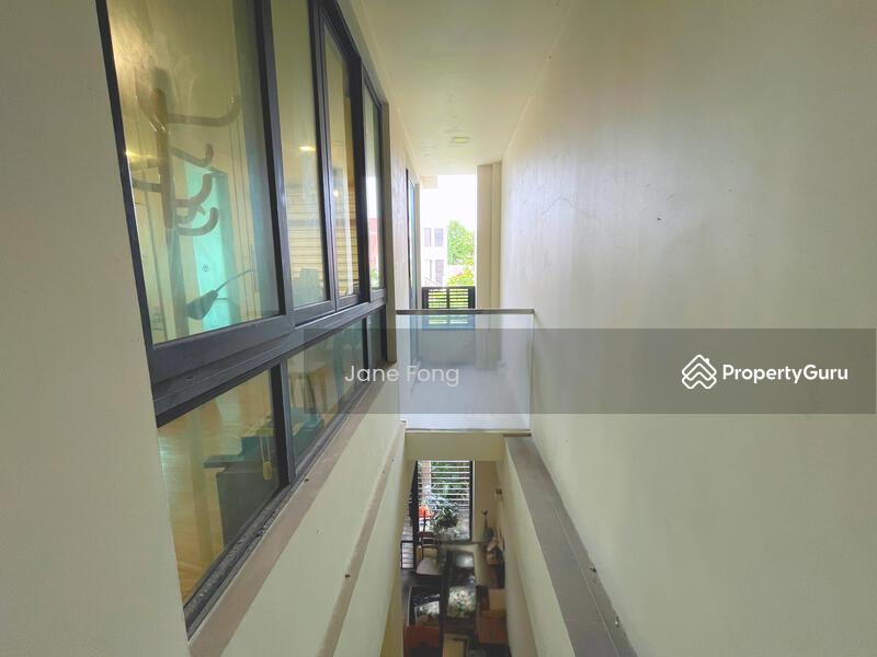 Terrace for Sale: D16, 468031