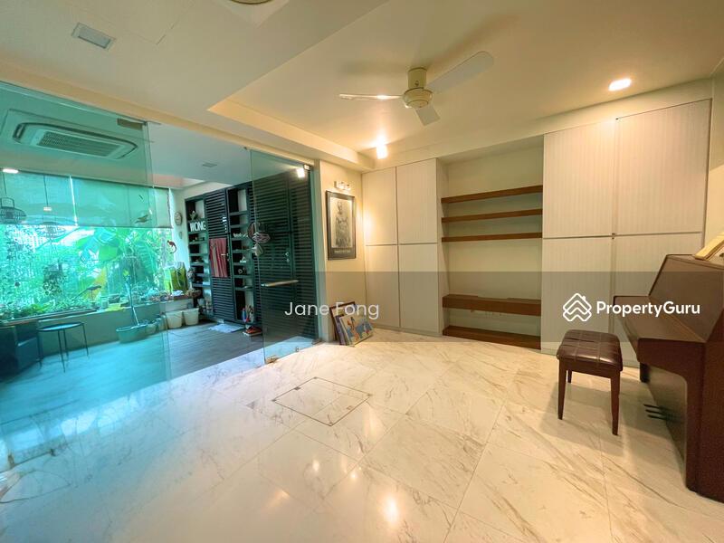 Terrace for Sale: D16, 468031