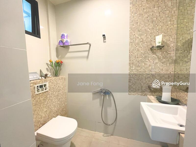 Terrace for Sale: D16, 468031