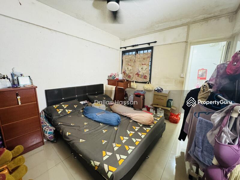 HDB Flat for Sale, 121 Yishun Street 11, SGD 429,000 | 99-year lease