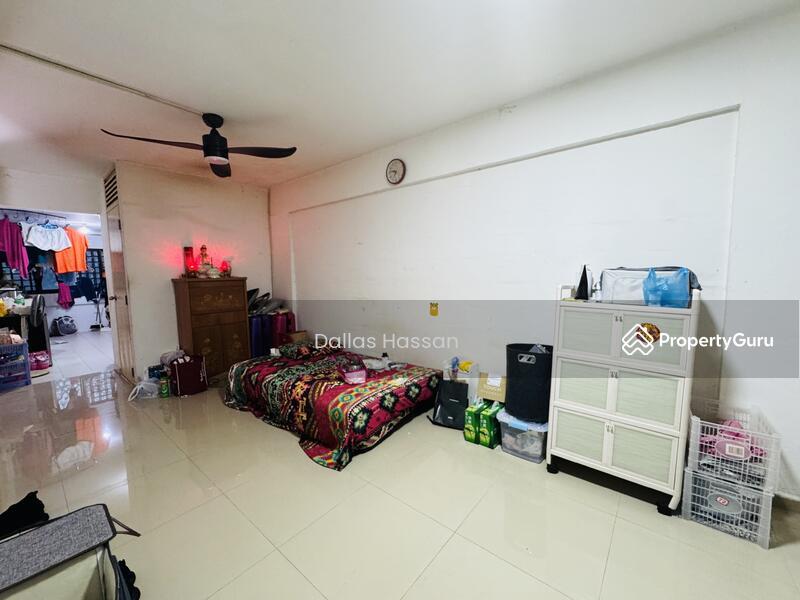 HDB Flat for Sale, 121 Yishun Street 11, SGD 429,000 | 99-year lease