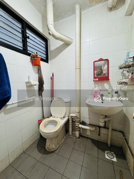 HDB Flat for Sale, 121 Yishun Street 11, SGD 429,000 | 99-year lease