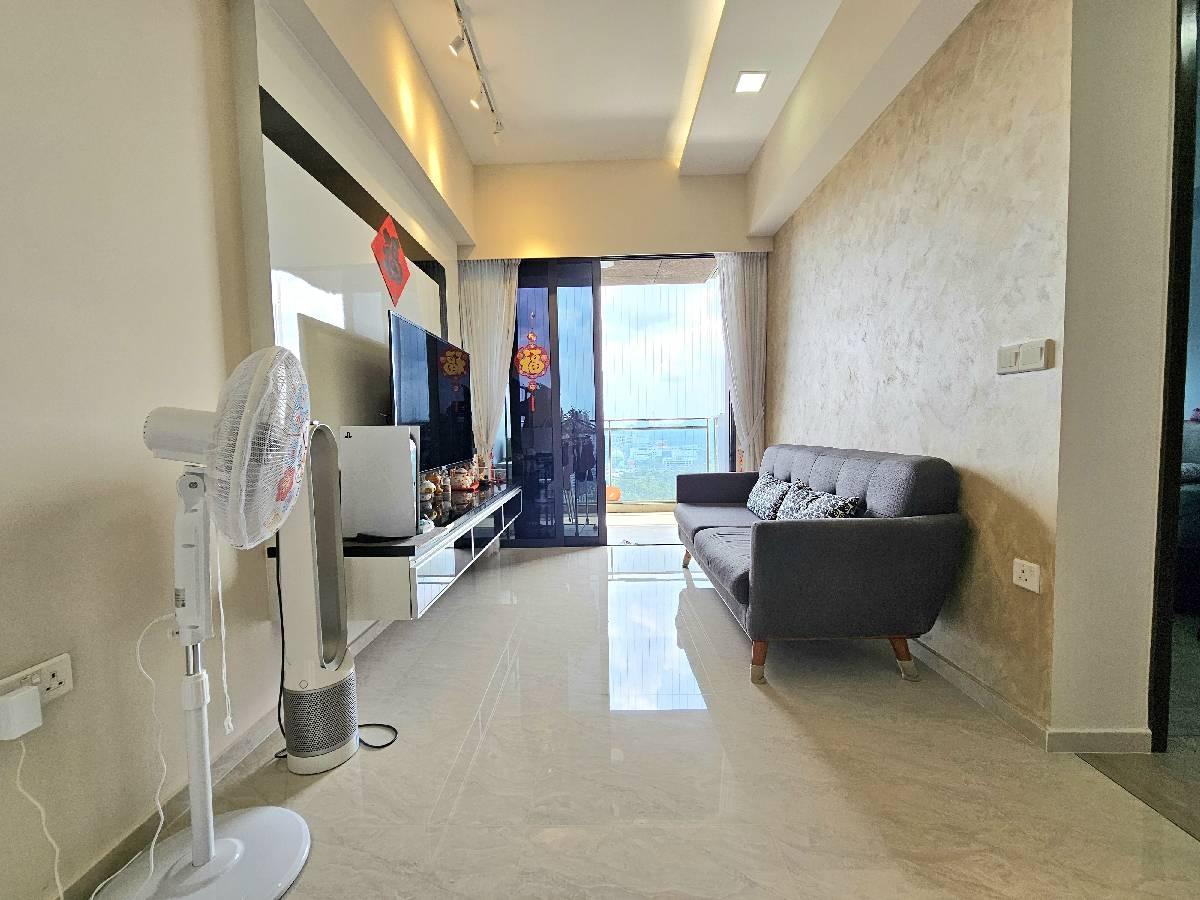 Parc Riviera Condominium For Sale, $1,100,000, 2 Bed 2 Bath 646 sqft $1,703.00 psf