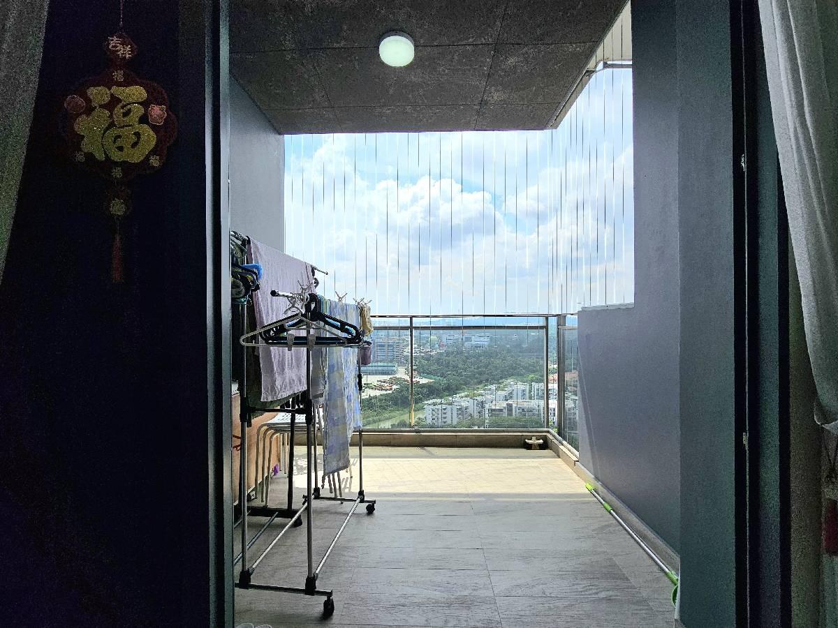 Parc Riviera Condominium For Sale, $1,100,000, 2 Bed 2 Bath 646 sqft $1,703.00 psf