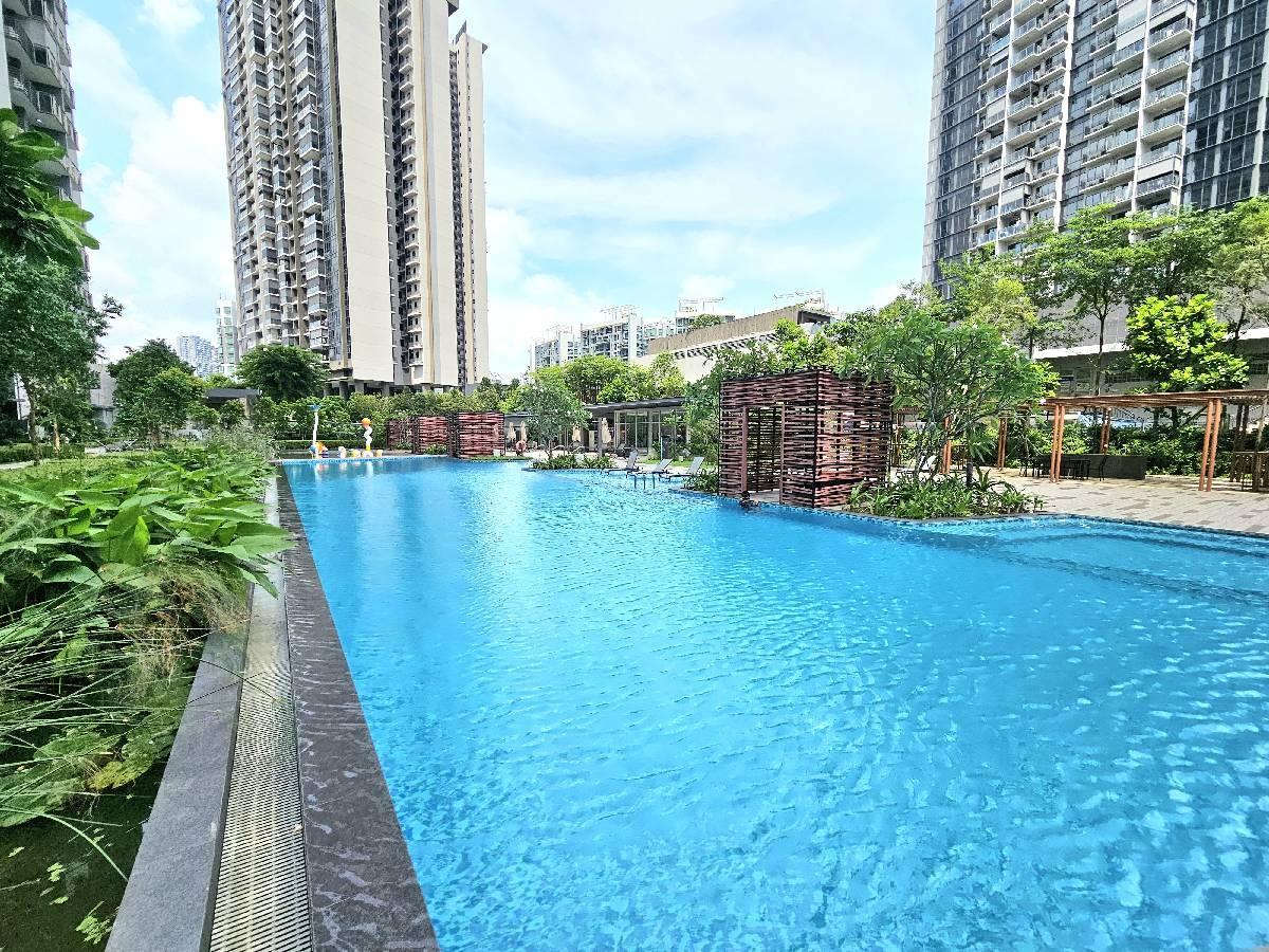 Parc Riviera Condominium For Sale, $1,100,000, 2 Bed 2 Bath 646 sqft $1,703.00 psf