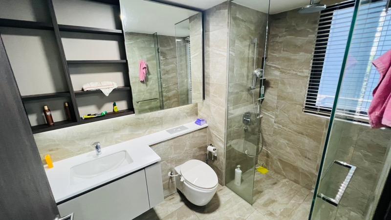 Condominium for Sale, Lake Grande Condominium For Sale, $1,300,000, 2 Bed 2 Bath 721 sqft $1,803.00 psf, SGD 1,300,000 | 99-year Leasehold