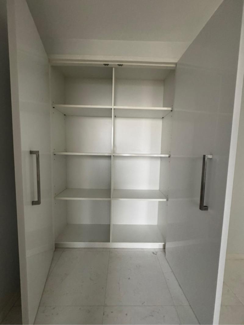 Condominium for Sale: D04, 098402