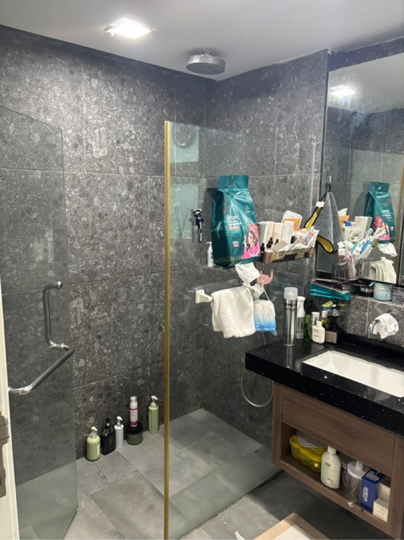 The Esparis Condominium For Sale, $1,470,000, 3 Bed 3 Bath 1,173 sqft $1,253.00 psf