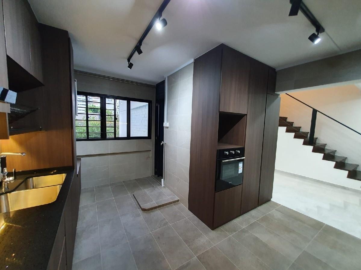 HDB Apartment for Sale: Geylang, D14, 380133