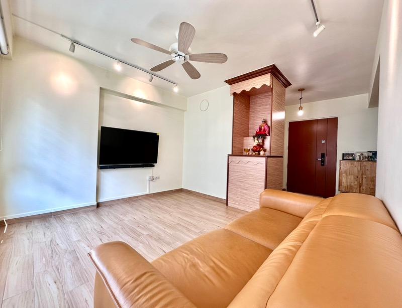Prop-GPT: HDB Apartment: D25  574A Woodlands Drive 16