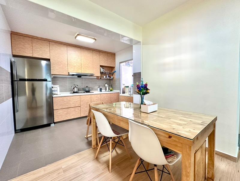 574A Woodlands Drive 16 HDB Apartment For Sale, $700,000, 3 Bed 2 Bath 1,001 sqft $699.00 psf