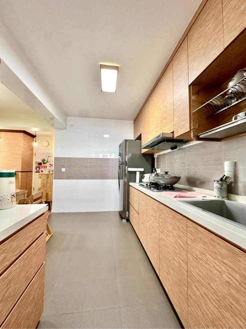 574A Woodlands Drive 16 HDB Apartment For Sale, $700,000, 3 Bed 2 Bath 1,001 sqft $699.00 psf