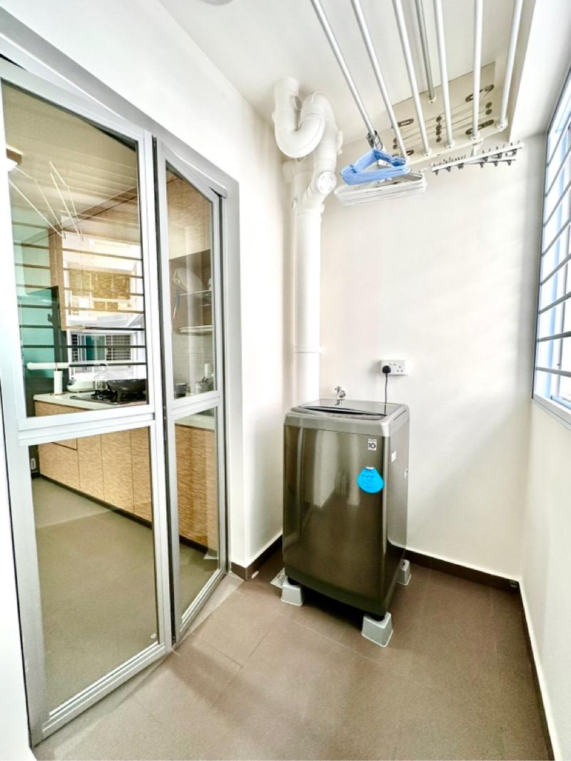 574A Woodlands Drive 16 HDB Apartment For Sale, $700,000, 3 Bed 2 Bath 1,001 sqft $699.00 psf