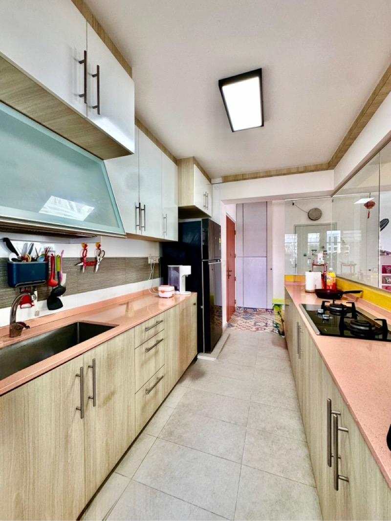 691B Woodlands Drive 73 HDB Apartment For Sale, $700,000, 3 Bed 2 Bath 1,001 sqft $699.00 psf