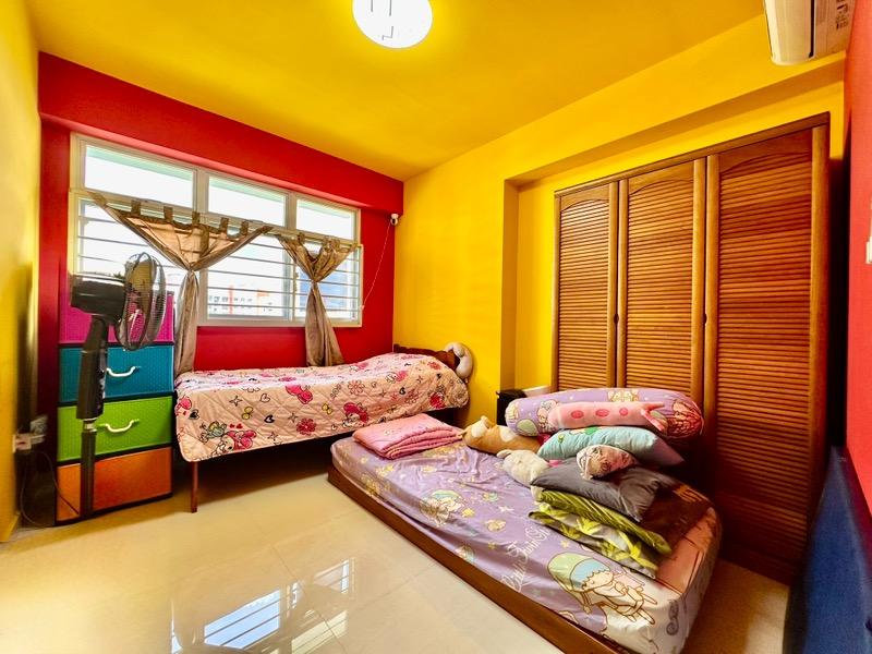 691B Woodlands Drive 73 HDB Apartment For Sale, $700,000, 3 Bed 2 Bath 1,001 sqft $699.00 psf