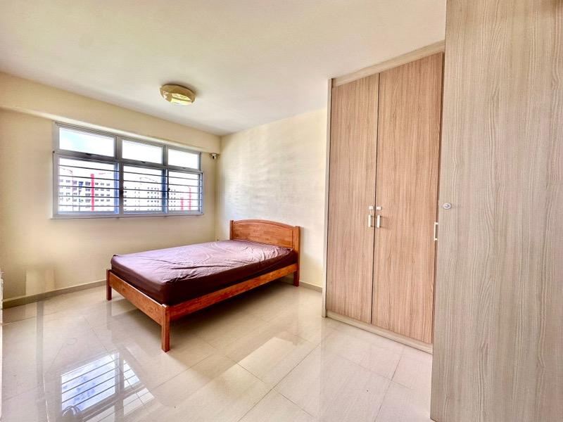 691B Woodlands Drive 73 HDB Apartment For Sale, $700,000, 3 Bed 2 Bath 1,001 sqft $699.00 psf