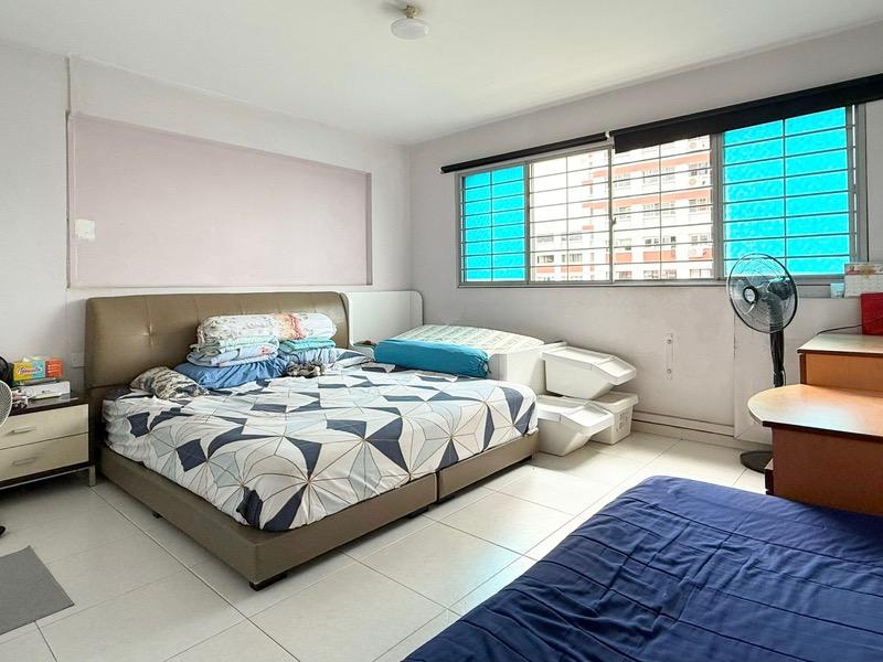 164 Bishan Street 13 HDB Apartment For Sale, $995,000, 4 Bed 2 Bath 1,410 sqft $706.00 psf