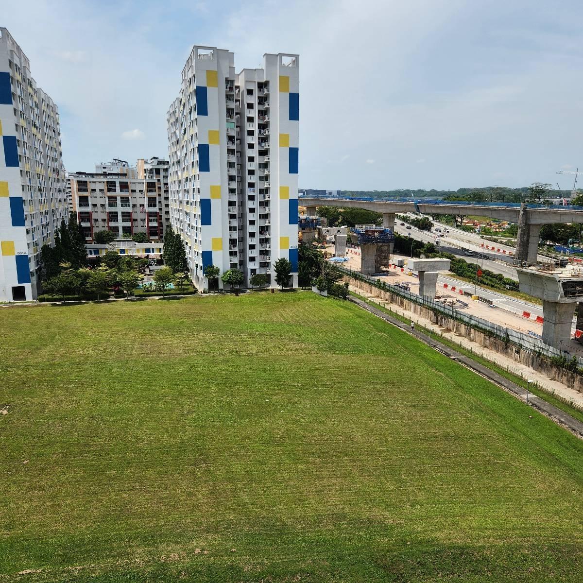 407 Jurong West Street 42 HDB Apartment For Sale, $770,000, 4 Bed 3 Bath 1,615 sqft $477.00 psf