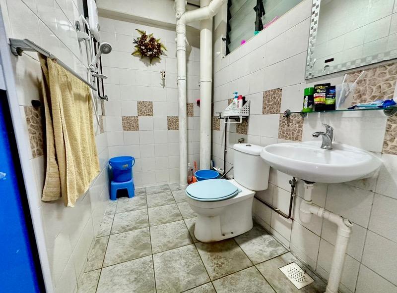 754 Woodlands Circle HDB Apartment For Sale, $590,000, 3 Bed 2 Bath 1,087 sqft $543.00 psf