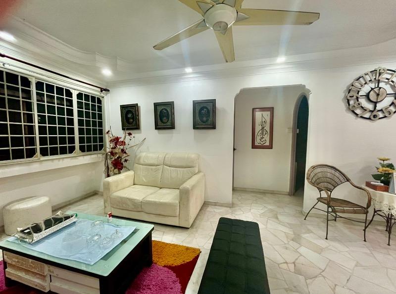 754 Woodlands Circle HDB Apartment For Sale, $590,000, 3 Bed 2 Bath 1,087 sqft $543.00 psf