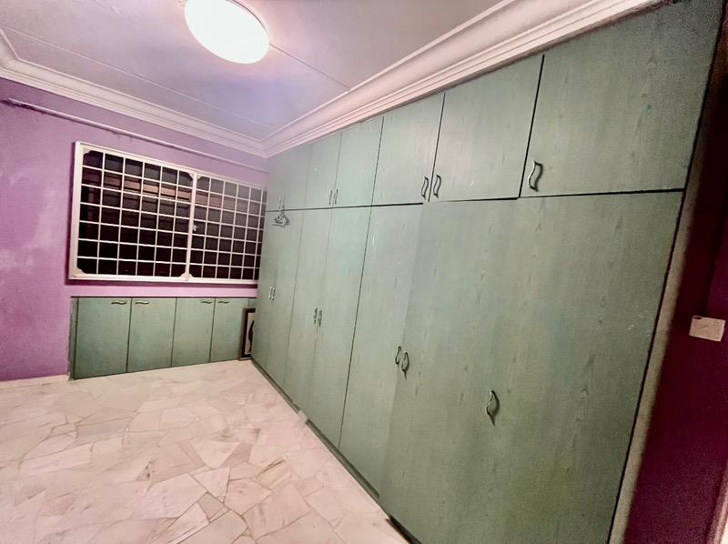 754 Woodlands Circle HDB Apartment For Sale, $590,000, 3 Bed 2 Bath 1,087 sqft $543.00 psf