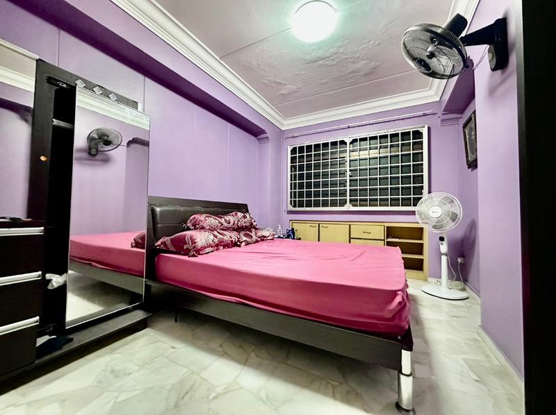 754 Woodlands Circle HDB Apartment For Sale, $590,000, 3 Bed 2 Bath 1,087 sqft $543.00 psf