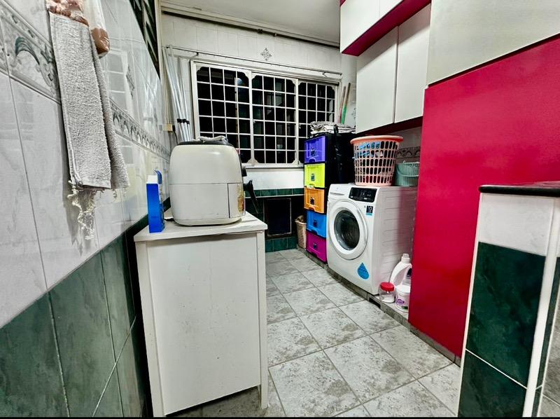 754 Woodlands Circle HDB Apartment For Sale, $590,000, 3 Bed 2 Bath 1,087 sqft $543.00 psf