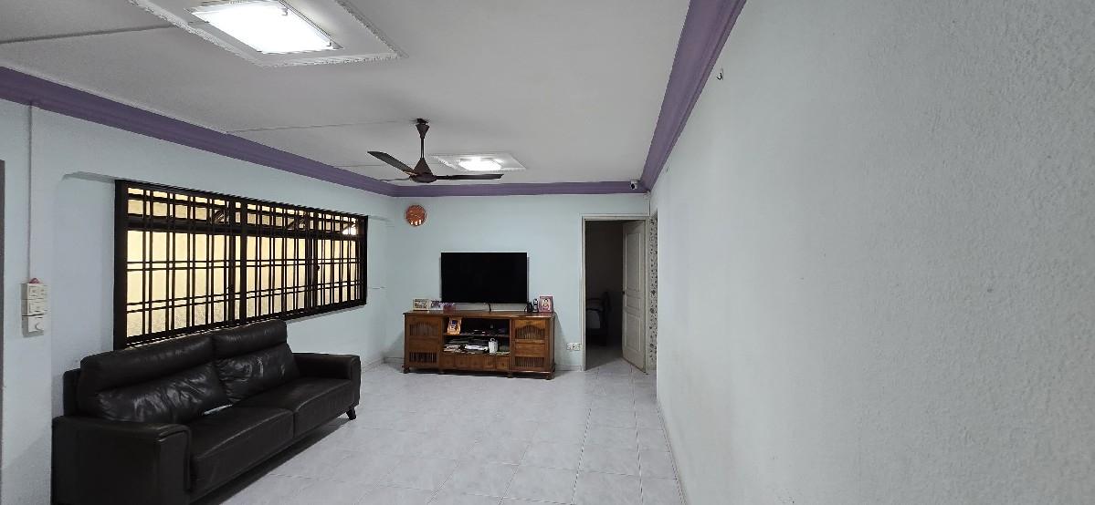 Prop-GPT: HDB Apartment: D19  257A Compassvale Road