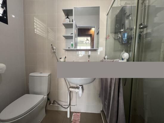 168 Bishan Street 13 HDB Apartment For Sale, $1,068,000, 3 Bed 2 Bath 1,302 sqft $820.00 psf