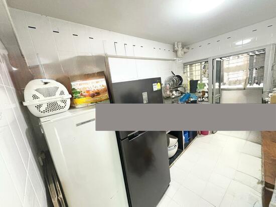 780E Woodlands Crescent HDB Apartment For Sale, $585,000, 3 Bed 2 Bath 990 sqft $591.00 psf