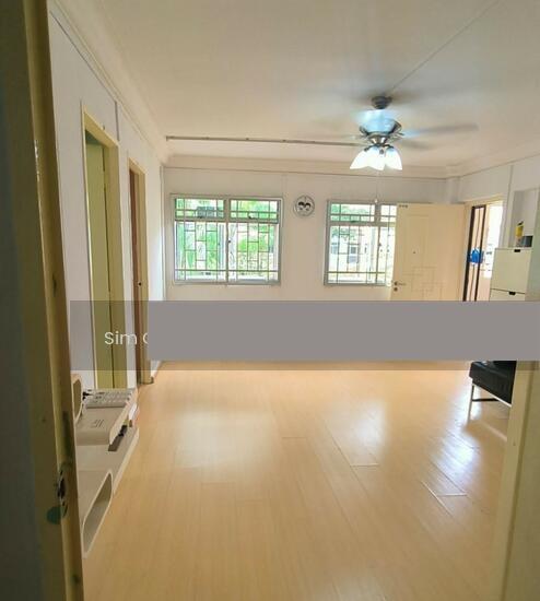 Prop-GPT: HDB Apartment: D25  354 Woodlands Avenue 1