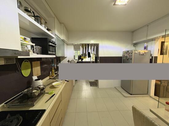 HDB Apartment for Sale, 175 Lompang Road HDB Apartment For Sale, $795,000, 3 Bed 2 Bath 1,302 sqft $611.00 psf, SGD 795,000 | 99-year Leasehold